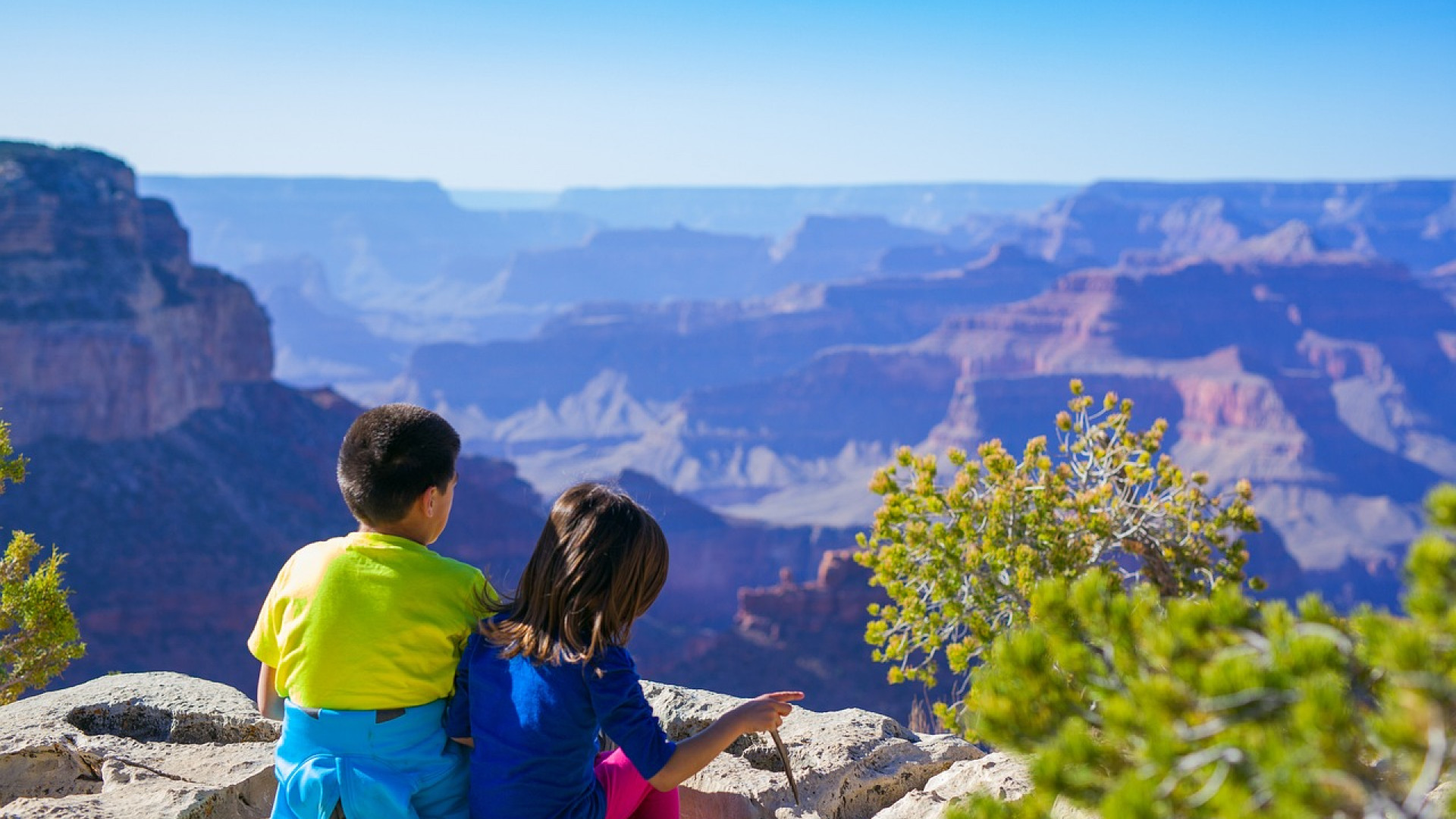 Profitez des vacances scolaires pour explorer le monde !